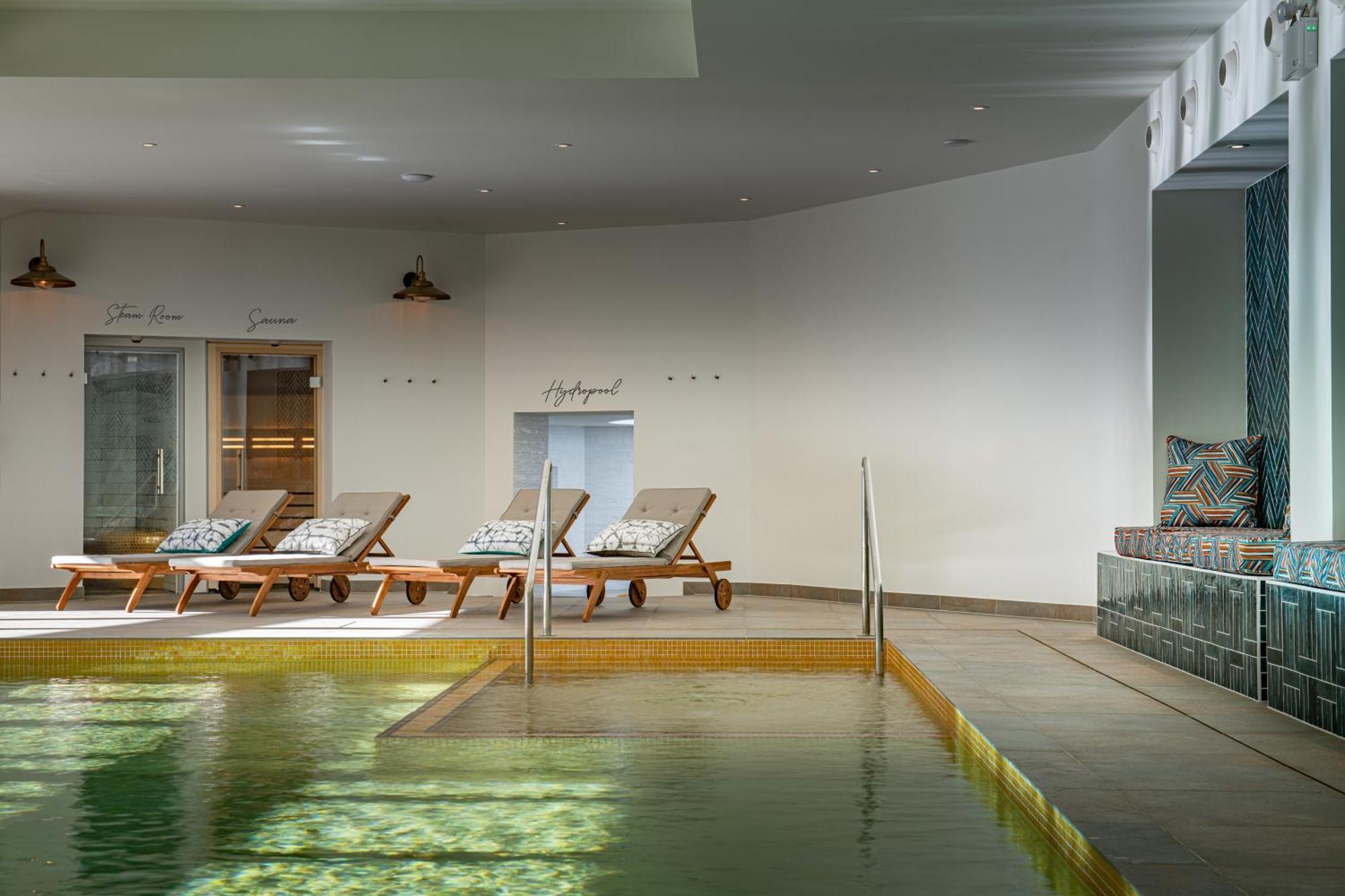 Harbour Beach Club, Hotel & Spa ソルカム エクステリア 写真